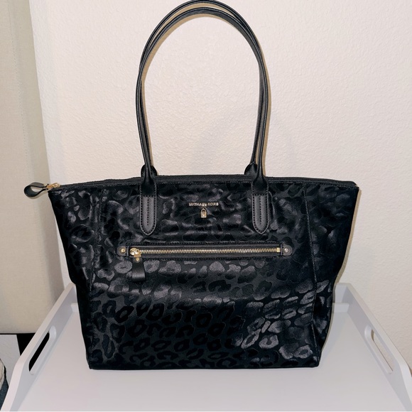 Michael Kors Tote Bag - Picture 1 of 2